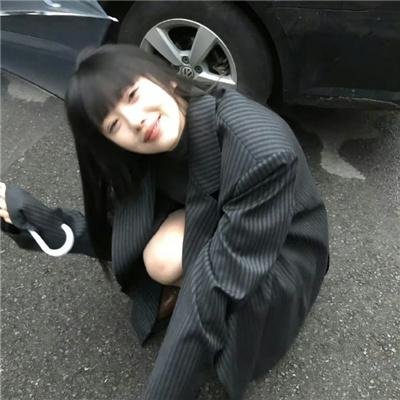 我被困在同一天十万年